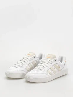 adidas Tyshawn Low Shoes