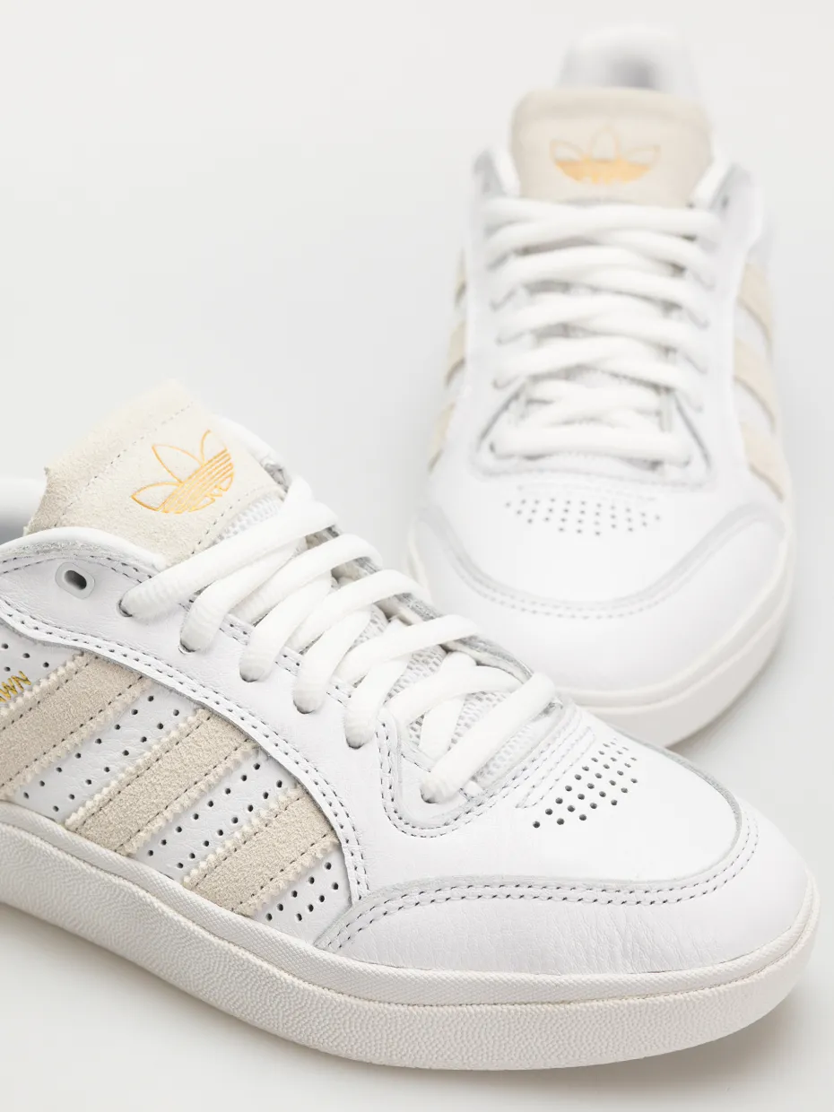 adidas Tyshawn Low Shoes