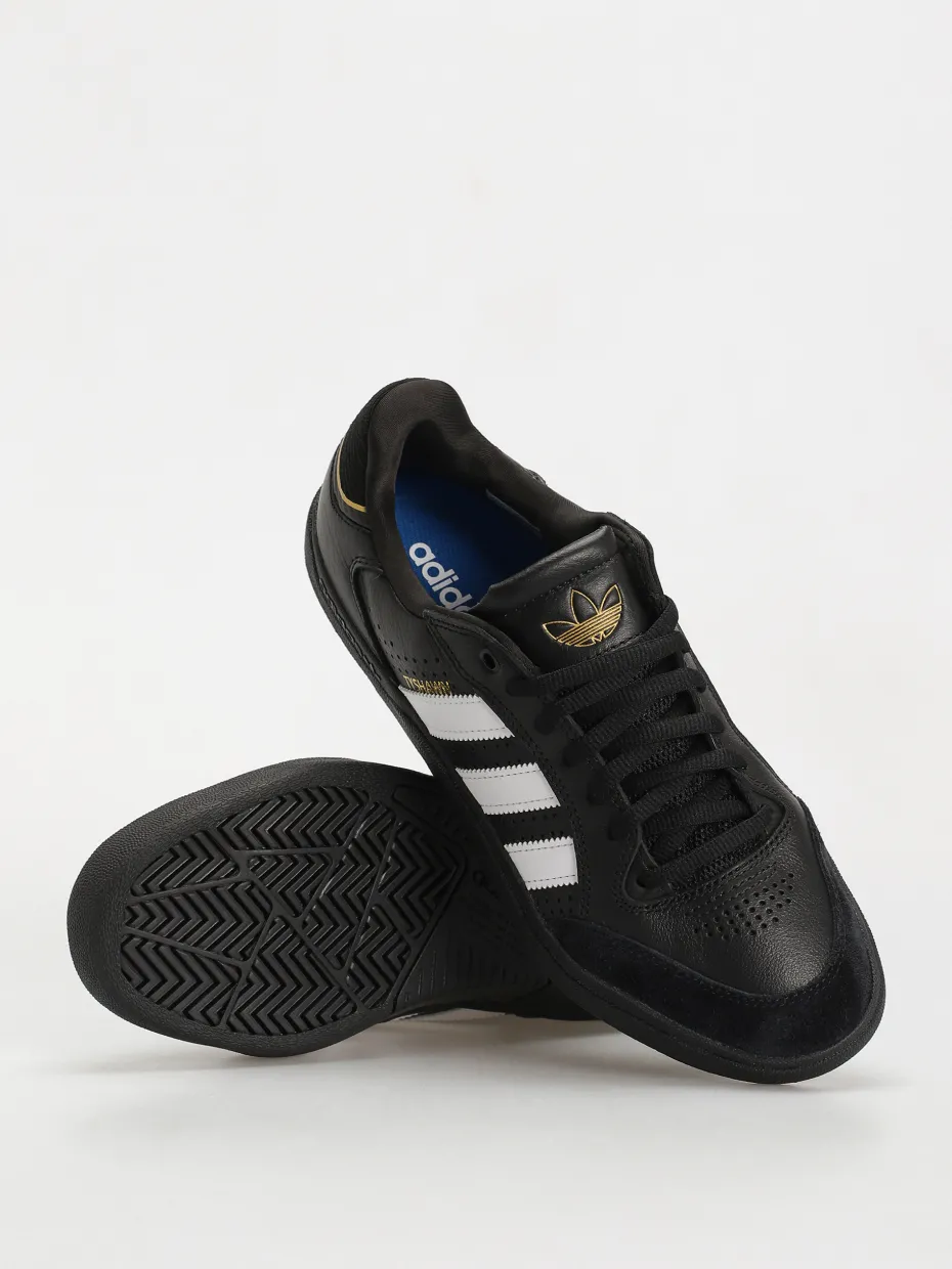 adidas Tyshawn Low Shoes