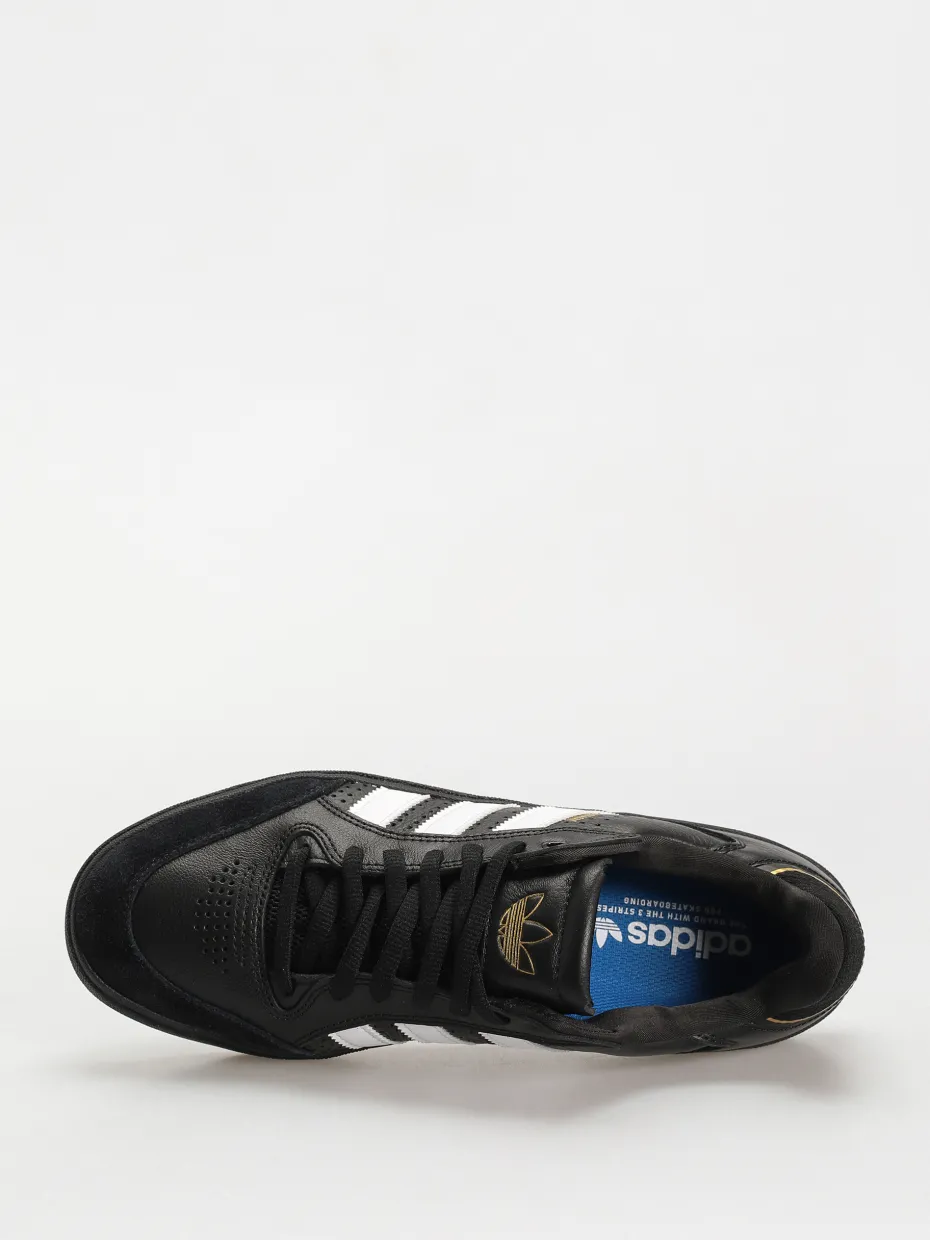 adidas Tyshawn Low Shoes