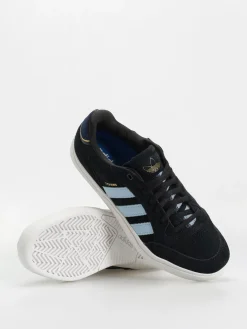 adidas Tyshawn Low Shoes