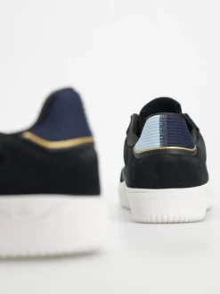 adidas Tyshawn Low Shoes