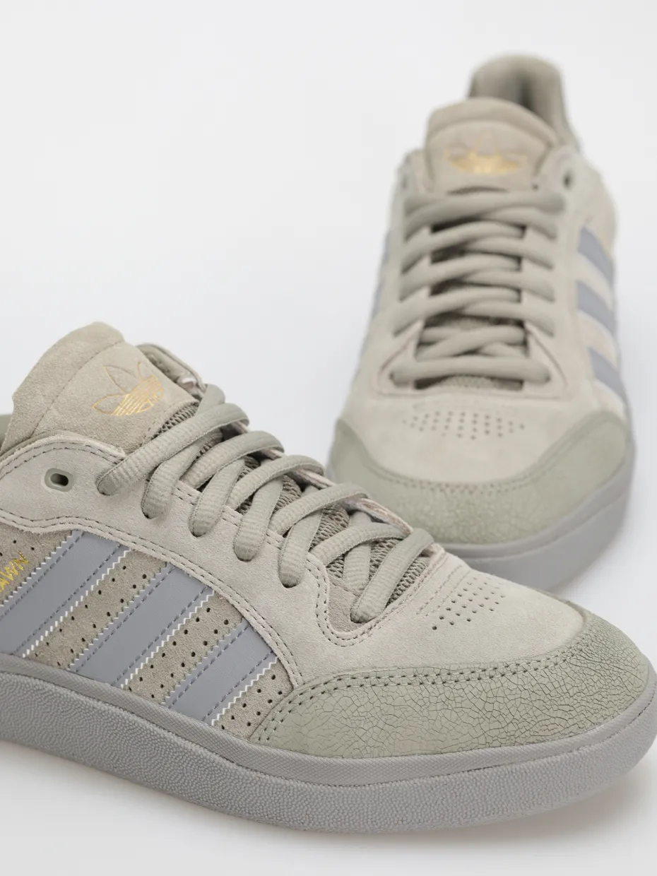 adidas Tyshawn LOW Shoes