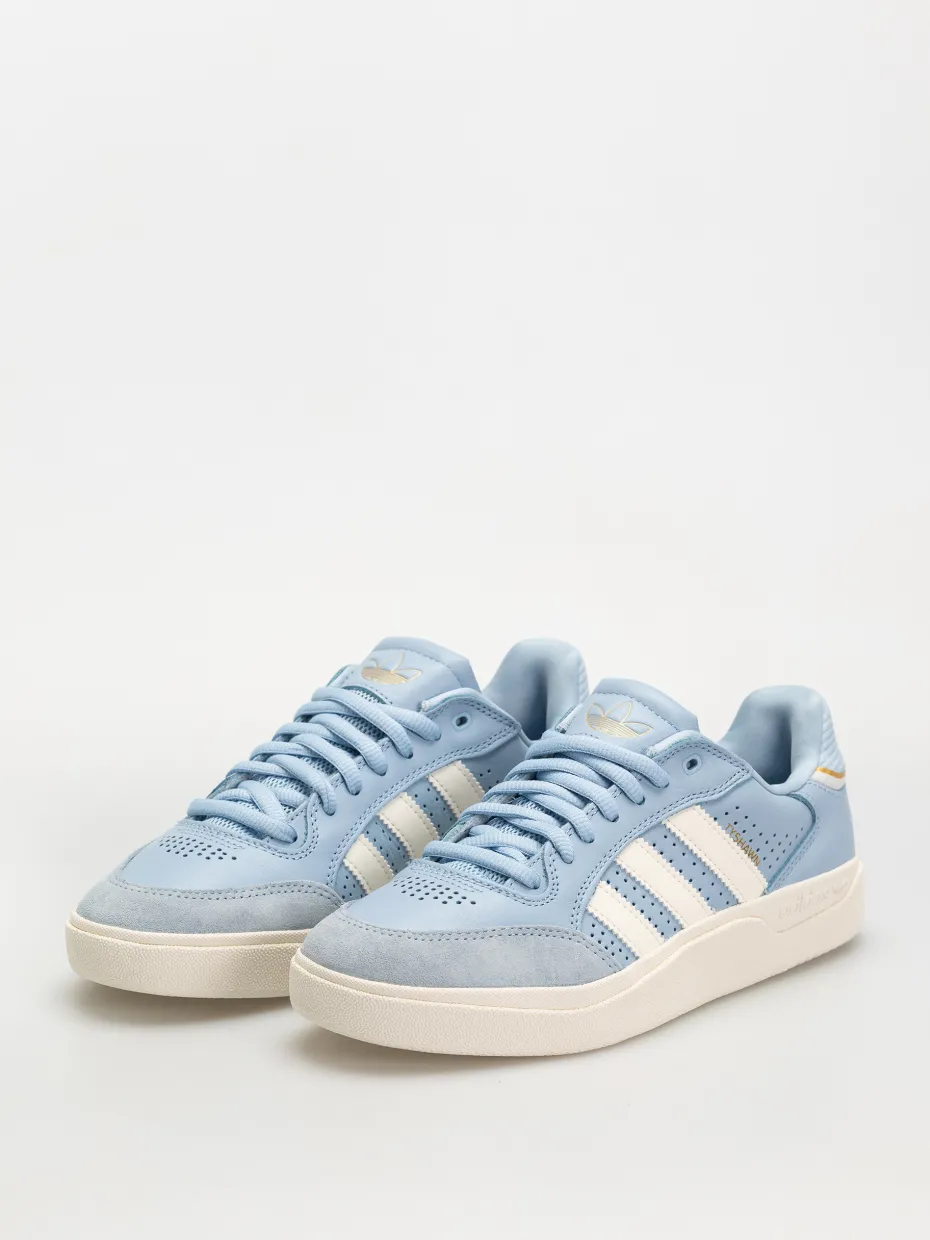 adidas Tyshawn Low Shoes