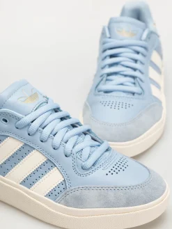 adidas Tyshawn Low Shoes