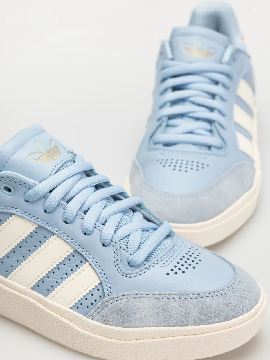 adidas Tyshawn Low Shoes