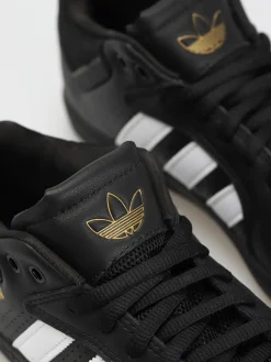 adidas Tyshawn Shoes