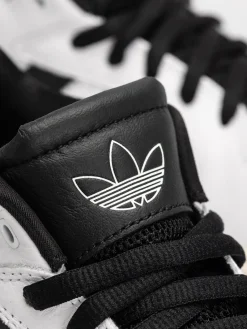 adidas Tyshawn Shoes