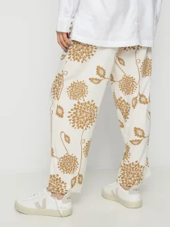 Brixton Garden Floral Crop Pants Wmn