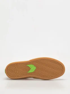 Cariuma Naioca Pro Shoes