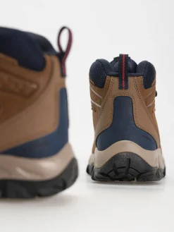 Columbia Newton Ridge Plus II Waterproof Shoes