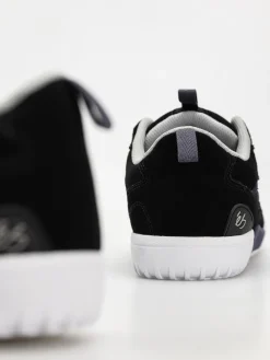 eS Quattro Shoes