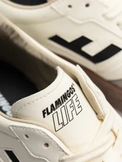 Flamingos Life Shoes Burela Bold