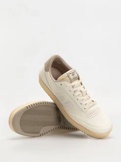 Flamingos Life Shoes Stadion