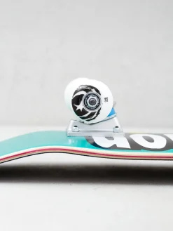 Foundation Star Skateboard