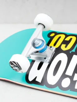 Foundation Star Skateboard