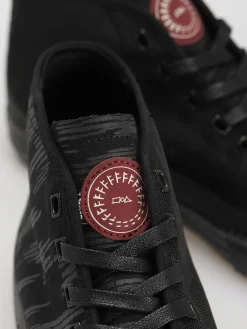 Globe Gillette Mid Shoes