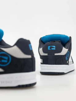 Globe Shoes Tilt