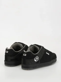 Globe Shoes Tilt