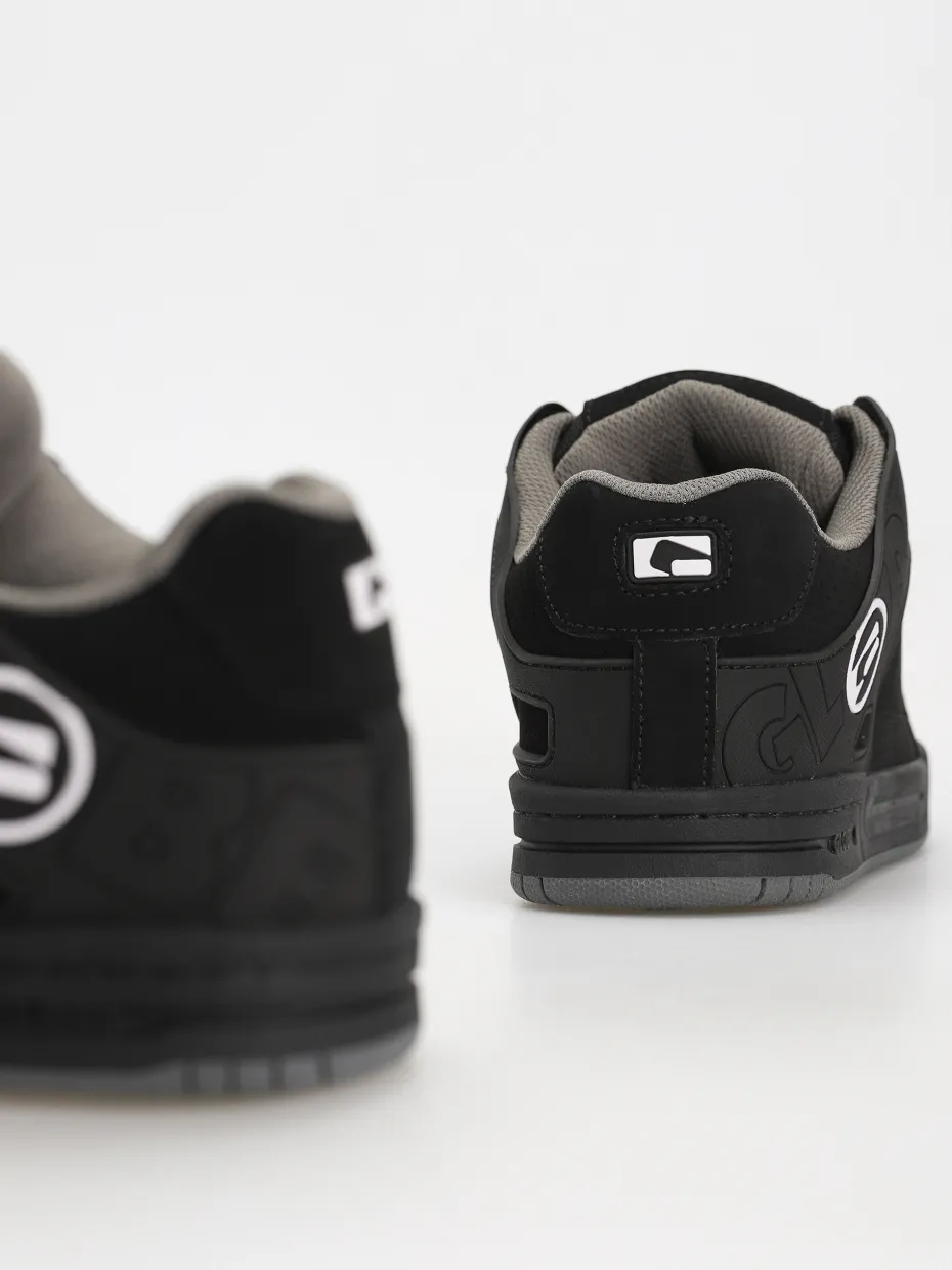 Globe Shoes Tilt