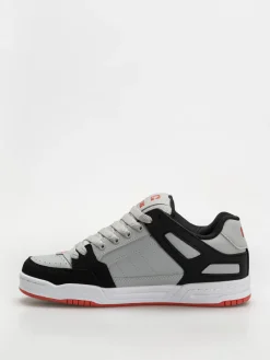 Globe Shoes Tilt