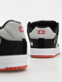 Globe Shoes Tilt