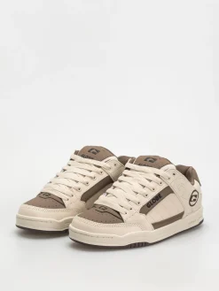 Globe Shoes Tilt
