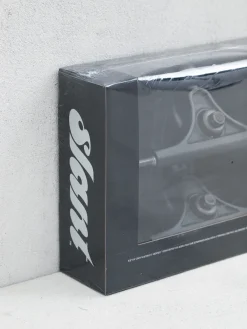 Globe Slant Reverse Kingpin Trucks