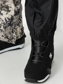 Mens DC Snowboard pants Code