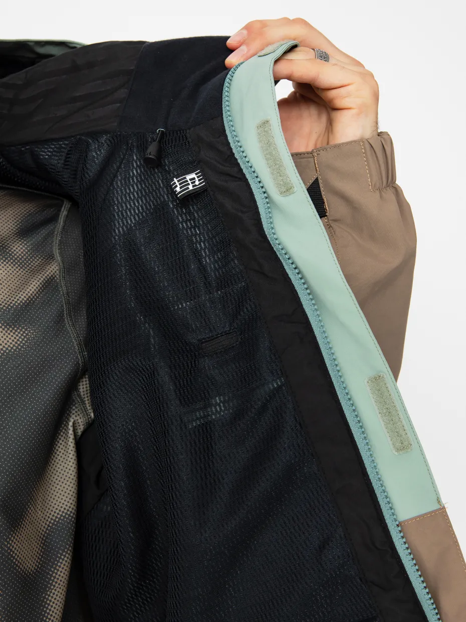 Mens Volcom Snowboard jacket L Gore Tex