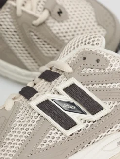 New Balance 1906 JR Shoes