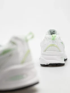 New Balance 530 JR Shoes