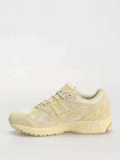 New Balance 1906 Shoes