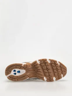 New Balance 740 Shoes