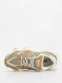 New Balance 9060 Shoes