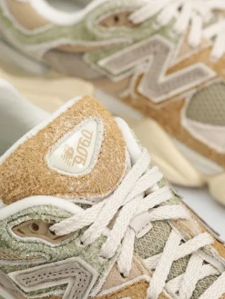 New Balance 9060 Shoes