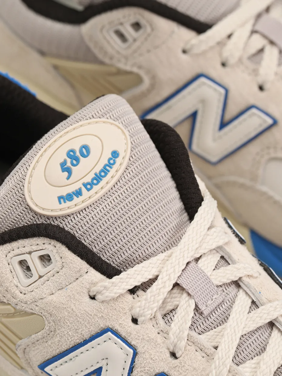 New Balance 580 Shoes