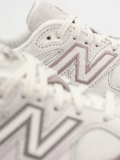 New Balance 9060 Shoes