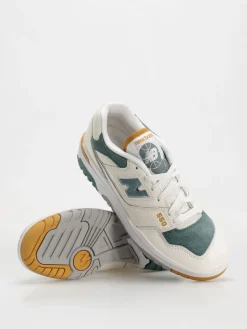 New Balance 550 Shoes
