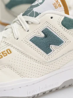 New Balance 550 Shoes