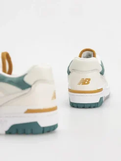 New Balance 550 Shoes