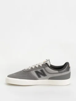 New Balance 272 Shoes