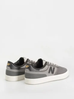 New Balance 272 Shoes