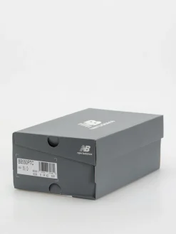 New Balance 550 Shoes