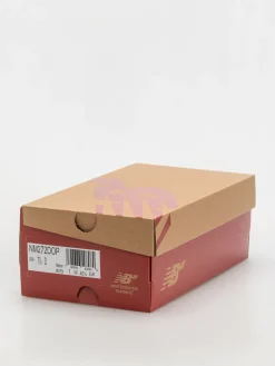 New Balance 272 Shoes