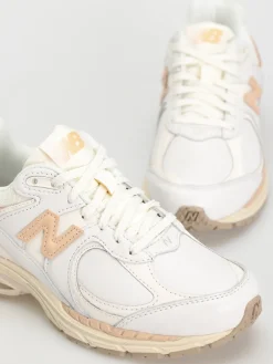 New Balance 2002 Shoes