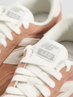 New Balance 440 Shoes