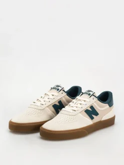 New Balance 272 Shoes
