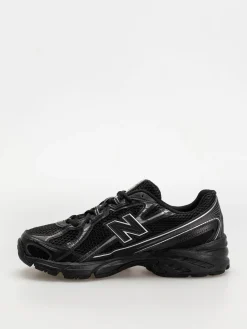New Balance 740 Shoes