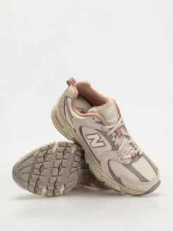 New Balance 530 Shoes